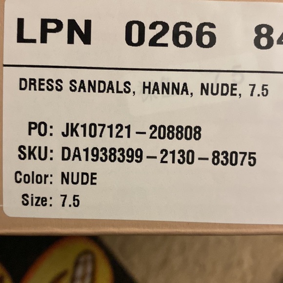 Women’s Just Fab size 7.5 nude heels with clear heel and strap - Picture 5 of 5